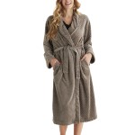 Damella Jaquard Fleece Robe 