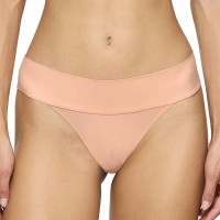 Triumph Body Make-Up Illusion String