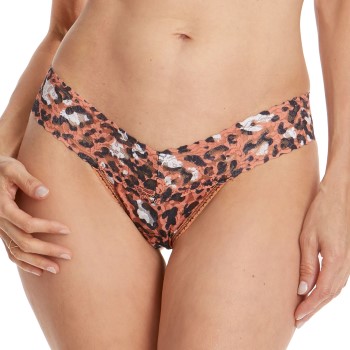 Läs mer om Hanky Panky Trosor 2P Cheeky Cheetah Low Rise Thong Aprikos One Size Dam