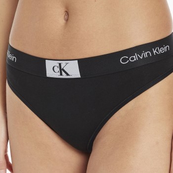 Läs mer om Calvin Klein Trosor CK96 Cotton Thong Svart bomull X-Large Dam