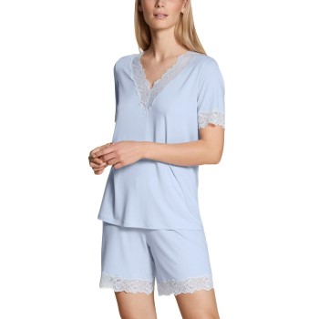 Läs mer om Calida Elegant Dreams Short Pyjama Ljusblå modal Medium Dam