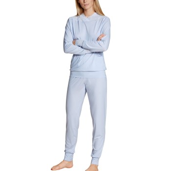 Läs mer om Calida Elegant Dreams Pyjama With Cuff Ljusblå modal Large Dam