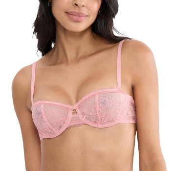 Triumph BH Comfort Allure Balconette Bra Ljusrosa D 85 Dam | apparel & accessories - clothing - underwear & socks - bras | ModeLejon