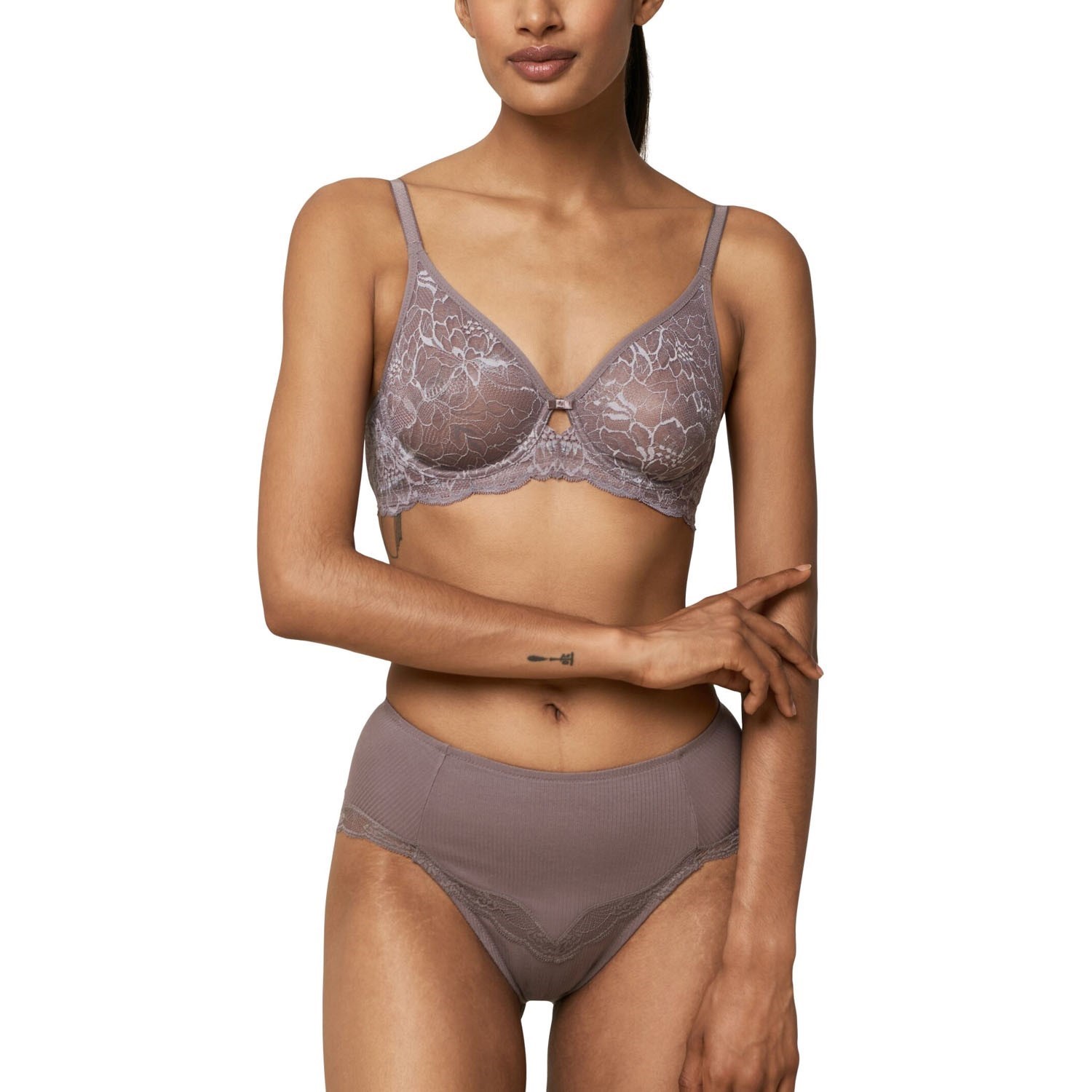 Triumph Amourette Charm Conscious W02